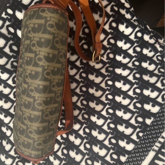 Dior Monogram Trotter Shoulder Bag - Picture 3 of 10